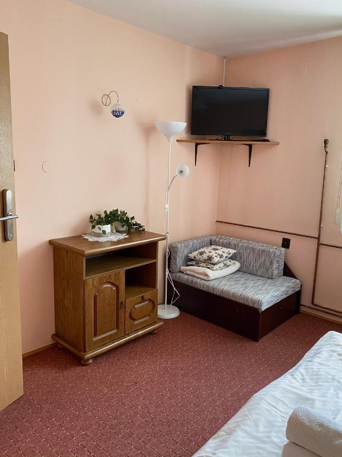 Pokoje Goscinne Pod Jaworem - Obok Pieknego Szlaku Wzdluz Rzeki Bialka, 1Km Do Stokow Kotelnica Exteriör bild